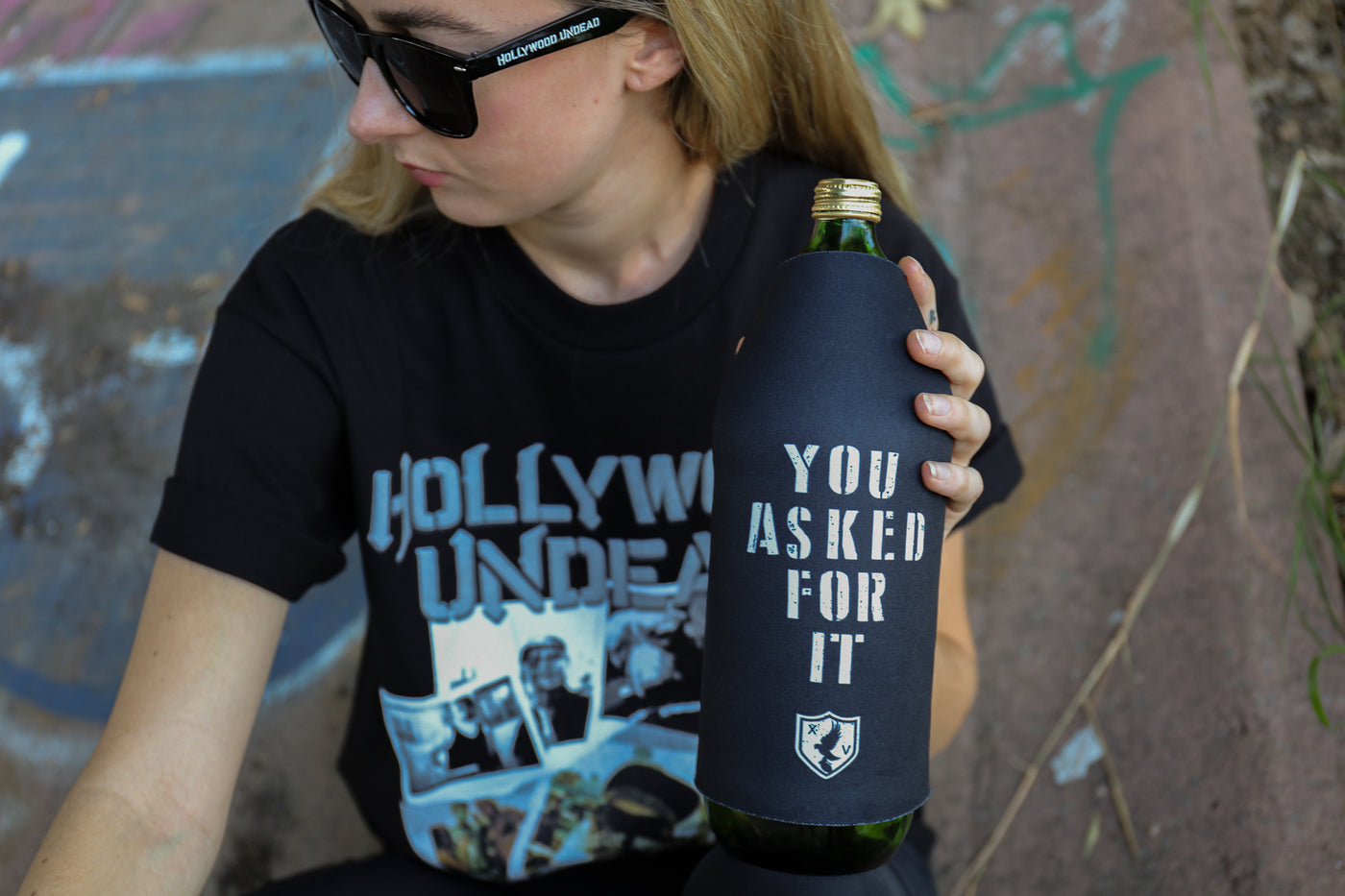Everywhere I Go 40oz Koozie (Black)