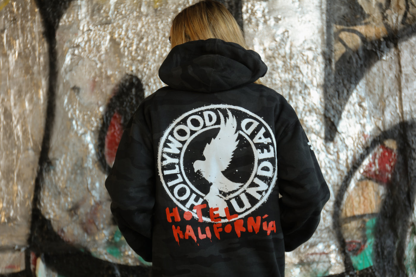 Hotel Kalifornia Circle Logo Pullover Hoodie (Black Camo)