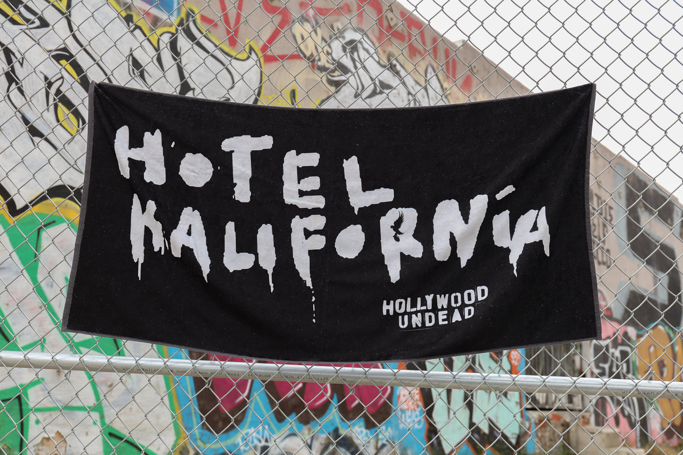 Hotel Kalifornia Towel